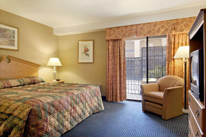 Days Inn & Suites By Wyndham Artesia Room photo